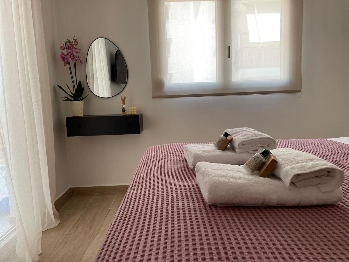 Morpheus Boutique Apartment Preveza Bagian luar foto