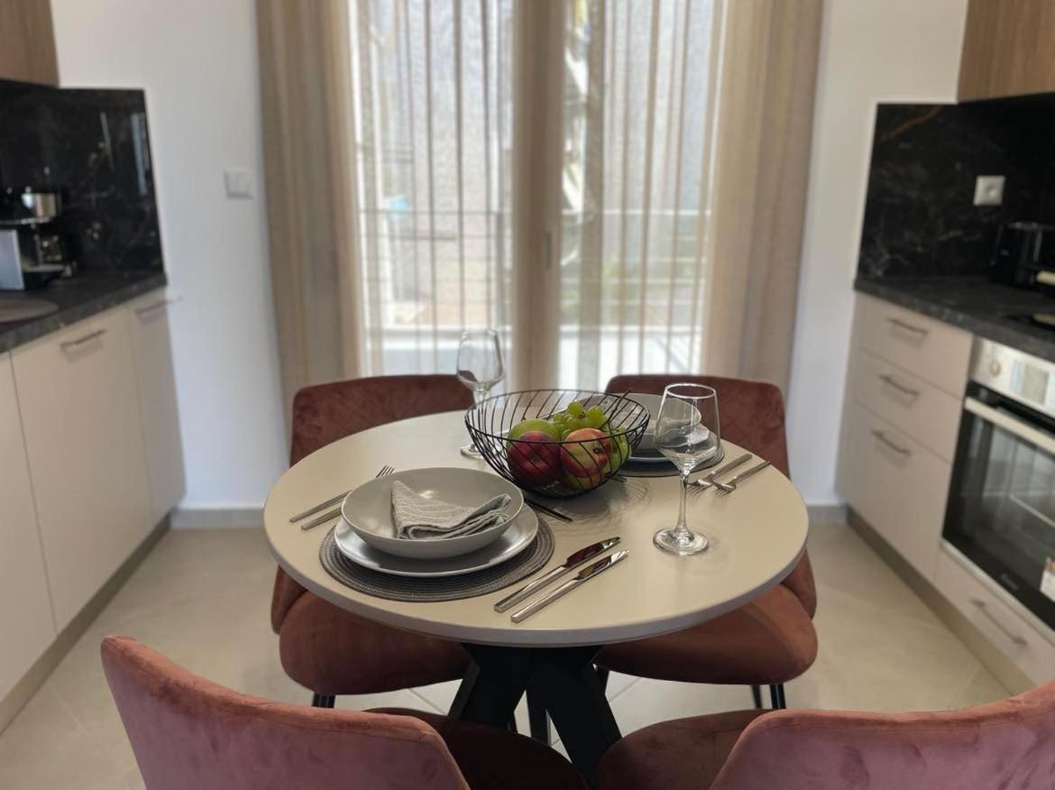 Morpheus Boutique Apartment Preveza Bagian luar foto