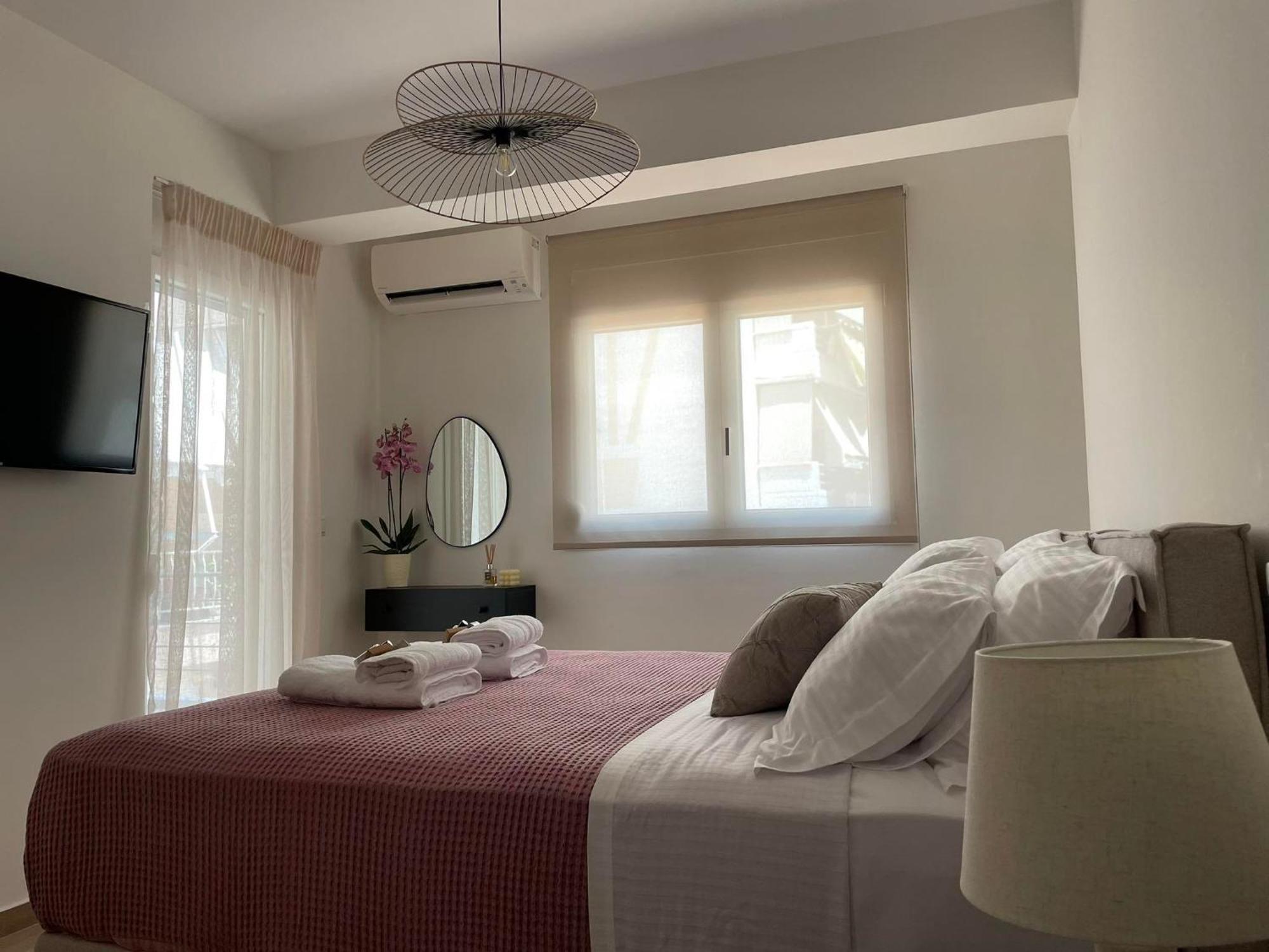 Morpheus Boutique Apartment Preveza Bagian luar foto